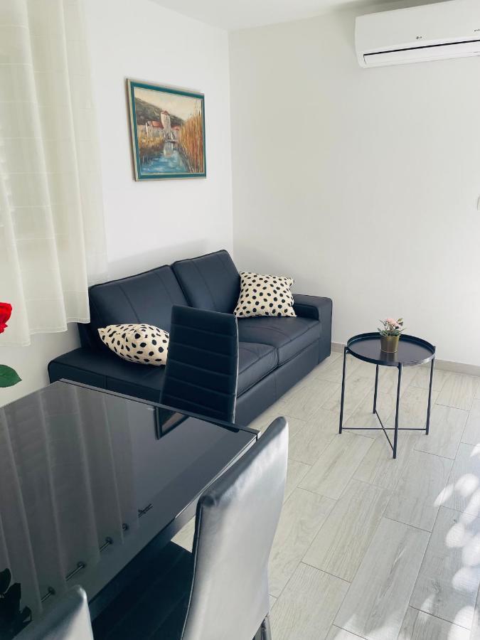 Apartment Paulina โตรกีร์ ภายนอก รูปภาพ