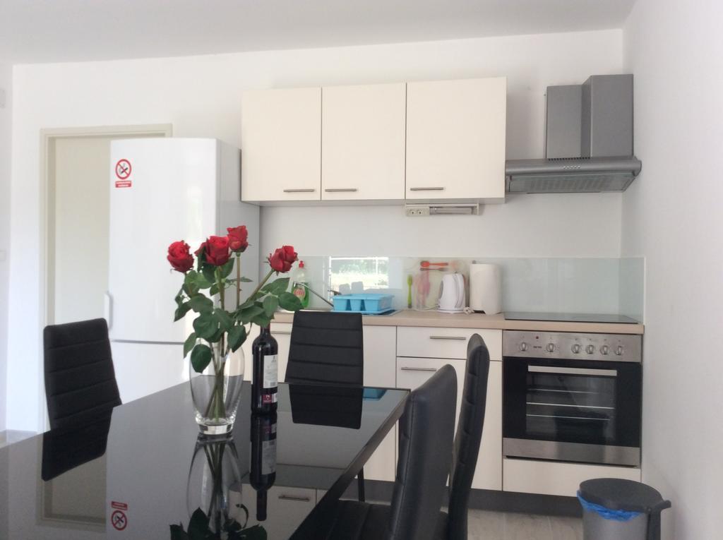 Apartment Paulina โตรกีร์ ภายนอก รูปภาพ
