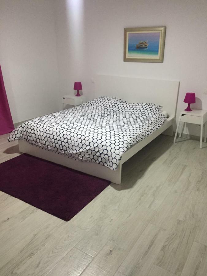 Apartment Paulina โตรกีร์ ภายนอก รูปภาพ
